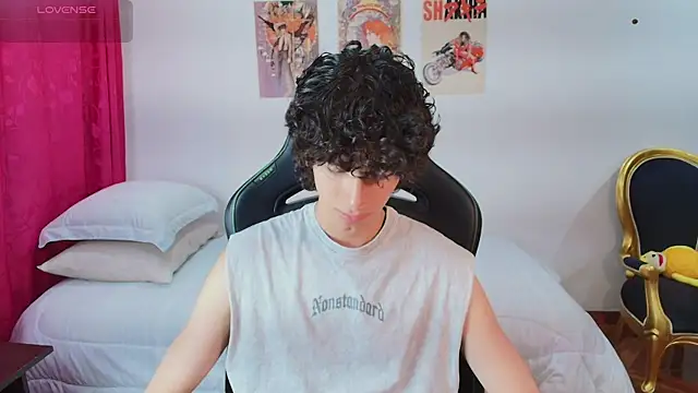 Nude Boy18 online show from 19, 7, 2026