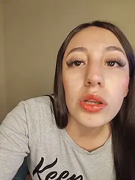 StefaniaFoxx  online show from 2, 7, 2026