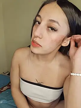 StefaniaFoxx  online show from 4, 7, 2026