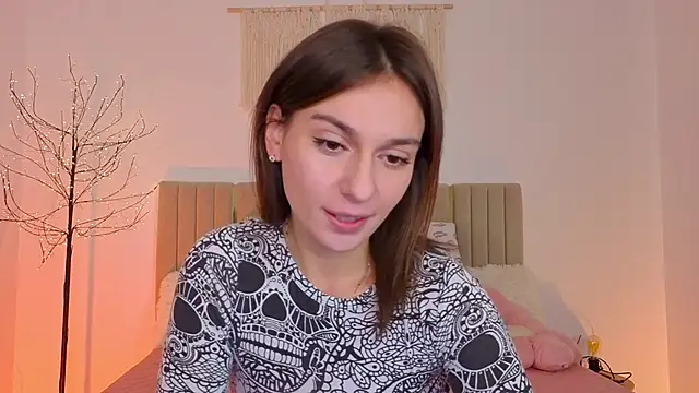 Little mia   online show from 13, 11, 2025