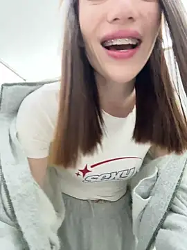 BallerinaCappuccino  online show from 24, 4, 2026