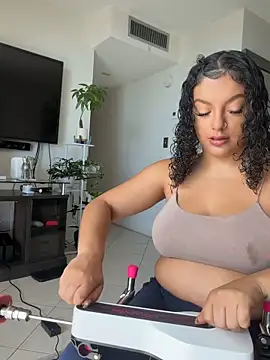 allybluee777 online show from 2, 12, 2025