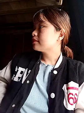 XoiXoi232 online show from 22, 11, 2025