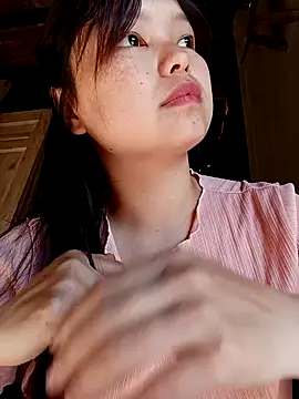 XoiXoi232 online show from 5, 5, 2026