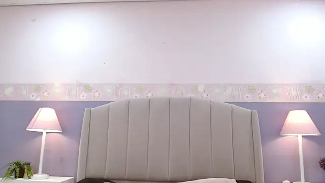 Isabelgh  online show from 25, 7, 2026