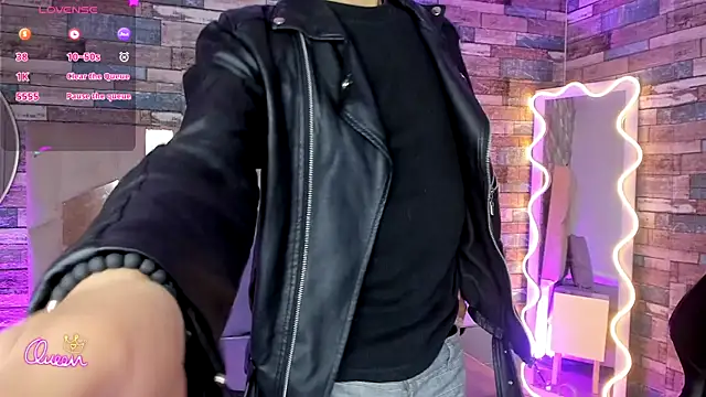 CYRUS TAY online show from 7, 6, 2026
