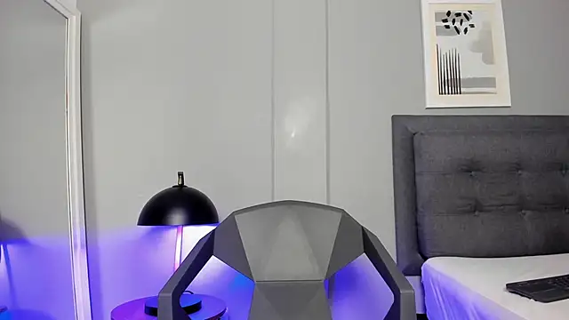 Snapshot of Tylerffoxx chatting on 24, 11, 2025 Tylerffoxx online show from 24, 11, 2025