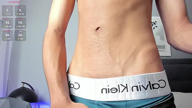 Snapshot of Tylerffoxx chatting on 18, 2, 2026 Tylerffoxx online show from 18, 2, 2026