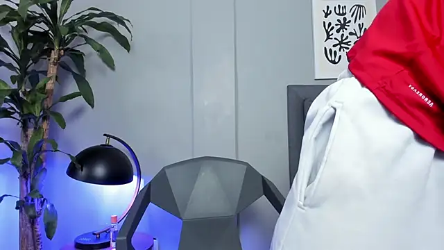 Tylerffoxx online show from 13, 5, 2026