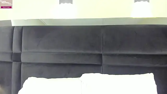 CarolineLee  online show from 26, 6, 2026