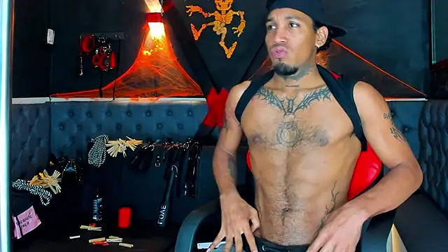 Snapshot of DIEGO_WICKED chatting on 29, 10, 2025 DIEGO WICKED online show from 29, 10, 2025