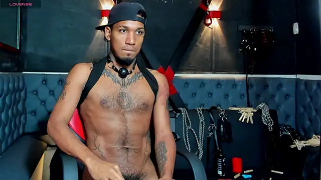 Snapshot of DIEGO_WICKED chatting on 30, 11, 2025 DIEGO WICKED online show from 30, 11, 2025