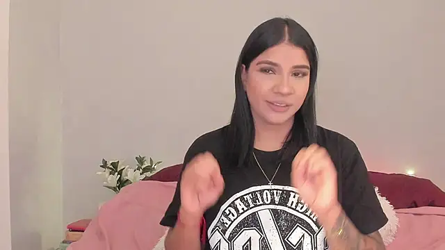 Laura-angeel online show from 30, 10, 2025