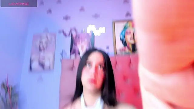 Megan Luxe online show from 14, 11, 2025