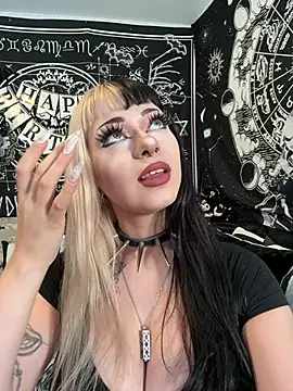 Paige Turner online show from 5, 8, 2026