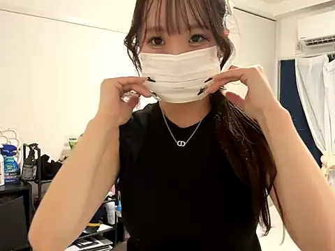 Snapshot of nano-da-u chatting on 17, 9, 2025 nano-da-u online show from 17, 9, 2025