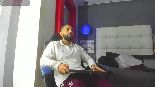 Snapshot of Yiyo10_ chatting on 23, 2, 2026 Yiyo10 online show from 23, 2, 2026