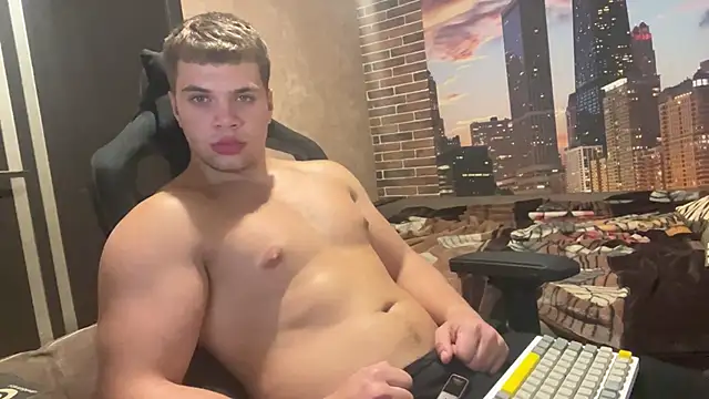 MusclePhantom online show from 7, 10, 2025