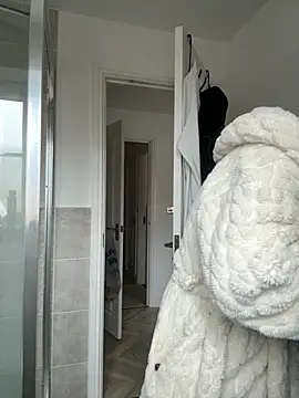 BELLABLACKXUK online show from 13, 10, 2025