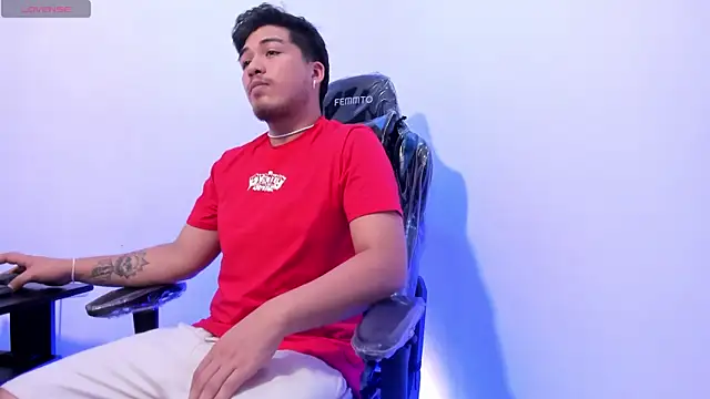 Snapshot of juanmechanic_ chatting on 8, 11, 2025 juanmechanic online show from 8, 11, 2025