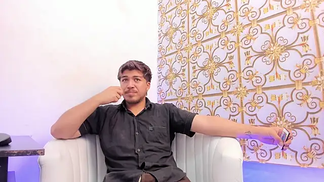 Snapshot of juanmechanic_ chatting on 17, 2, 2026 juanmechanic online show from 17, 2, 2026