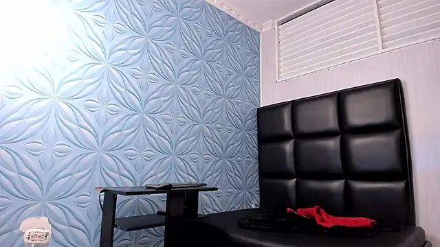 Snapshot of juanmechanic_ chatting on 4, 3, 2026 juanmechanic online show from 4, 3, 2026