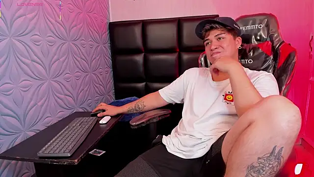 Snapshot of juanmechanic_ chatting on 18, 3, 2026 juanmechanic online show from 18, 3, 2026