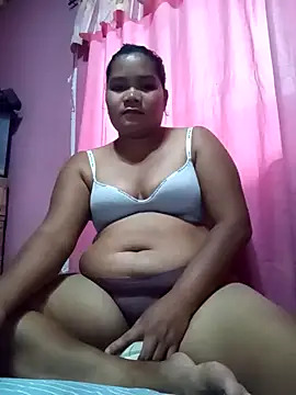 Snapshot of hotmom_carcar chatting on 5, 12, 2025 hotmom carcar online show from 5, 12, 2025