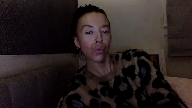 Bellababexox online show from 5, 7, 2026