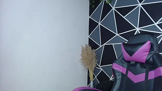 karol the warrior online show from 5, 10, 2025