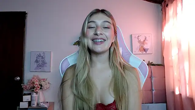 SophiaaLee online show from 19, 3, 2026