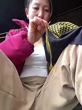 Huong-Ly online show from 4, 2, 2026