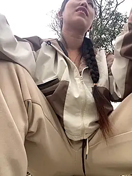 Huong-Ly online show from 22, 2, 2026