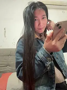 Snapshot of crhong666 chatting on 24, 3, 2026 crhong666 online show from 24, 3, 2026
