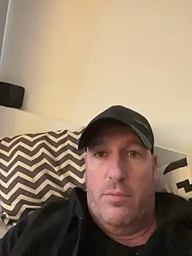 Snapshot of LesAmantsAE2 chatting on 28, 2, 2026 LesAmantsAE2 online show from 28, 2, 2026