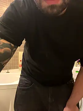 Snapshot of JeffryBoy36 chatting on 8, 10, 2025 JeffryBoy36 online show from 8, 10, 2025