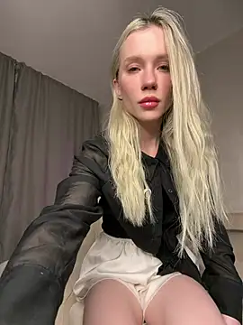 KittenFang online show from 6, 5, 2026