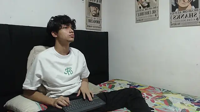 alice julls online show from 20, 3, 2026