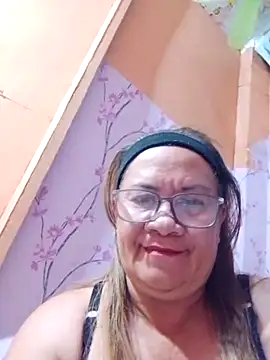 Snapshot of vickyhot1966 chatting on 1, 8, 2026 vickyhot1966 online show from 1, 8, 2026