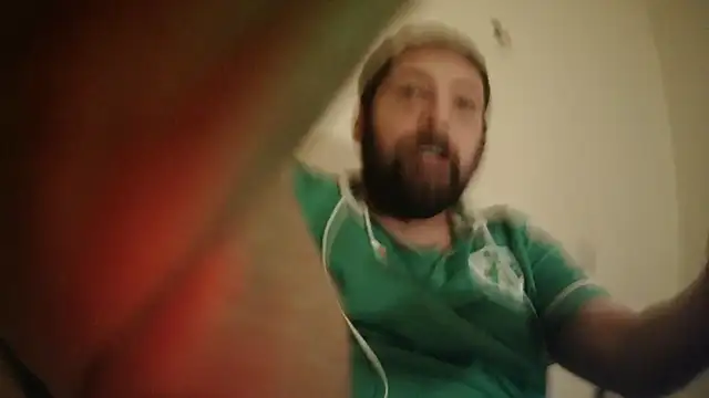 Snapshot of Big_Bi_Cub chatting on 16, 11, 2025 Big Bi Cub online show from 16, 11, 2025