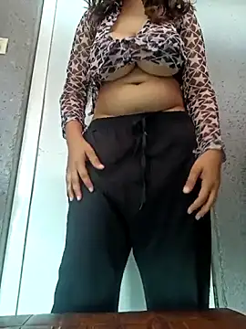 Hott Muskan online show from 5, 5, 2026