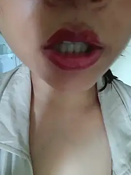 Hott Muskan online show from 21, 5, 2026