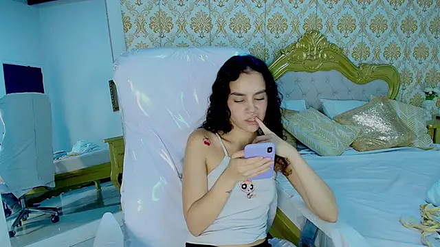 JessB  online show from 22, 10, 2025