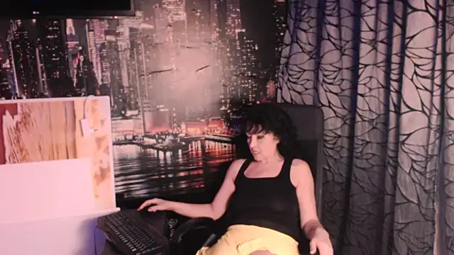 AMOURSWEET2025 online show from 7, 5, 2026