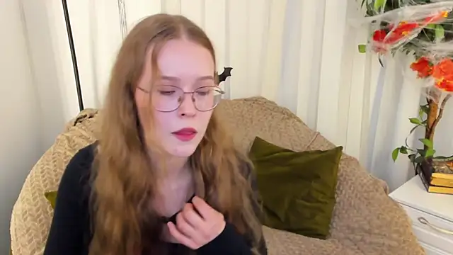 MandyMils online show from 25, 10, 2025