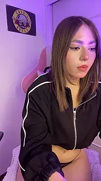 PrettyAmber online show from 9, 7, 2026