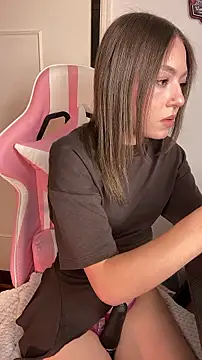 PrettyAmber online show from 10, 7, 2026