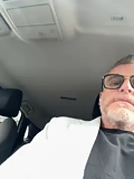 Axl hot online show from 4, 5, 2026