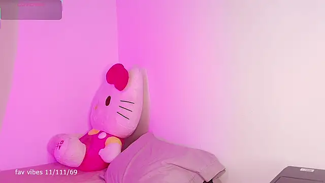 Snapshot of dulceangel__ chatting on 12, 9, 2025 dulceangel online show from 12, 9, 2025