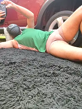 Snapshot of bad_wolf28 chatting on 7, 10, 2025 bad wolf28 online show from 7, 10, 2025